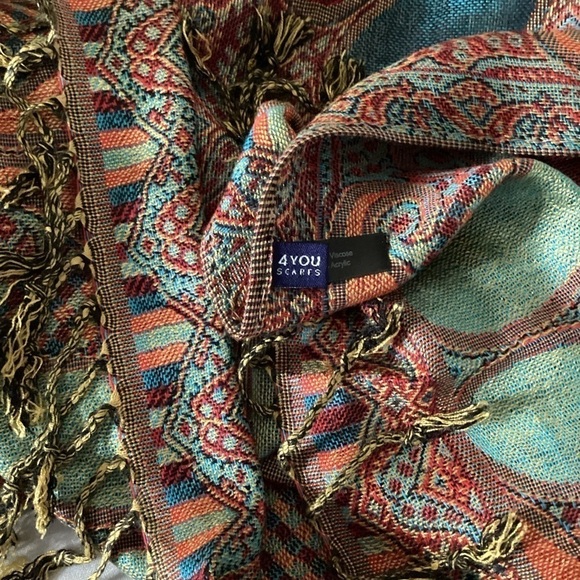 4 You Women’s Paisley Pashmina Scarf - Picture 4 of 6